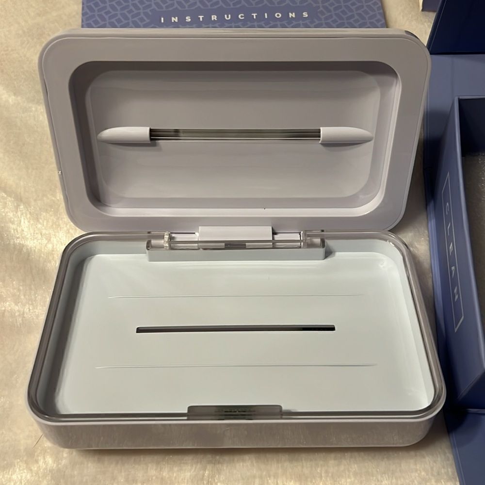 Phone Wash Sanitizing Case - Picture 6 of 7